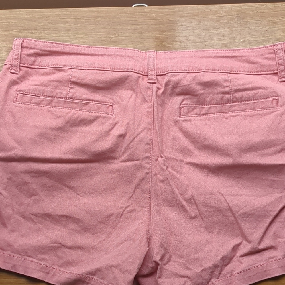 a.n.a Pink Mid-Rise Shortie Short 3.5" Inseam Size 10 - Picture 3 of 3